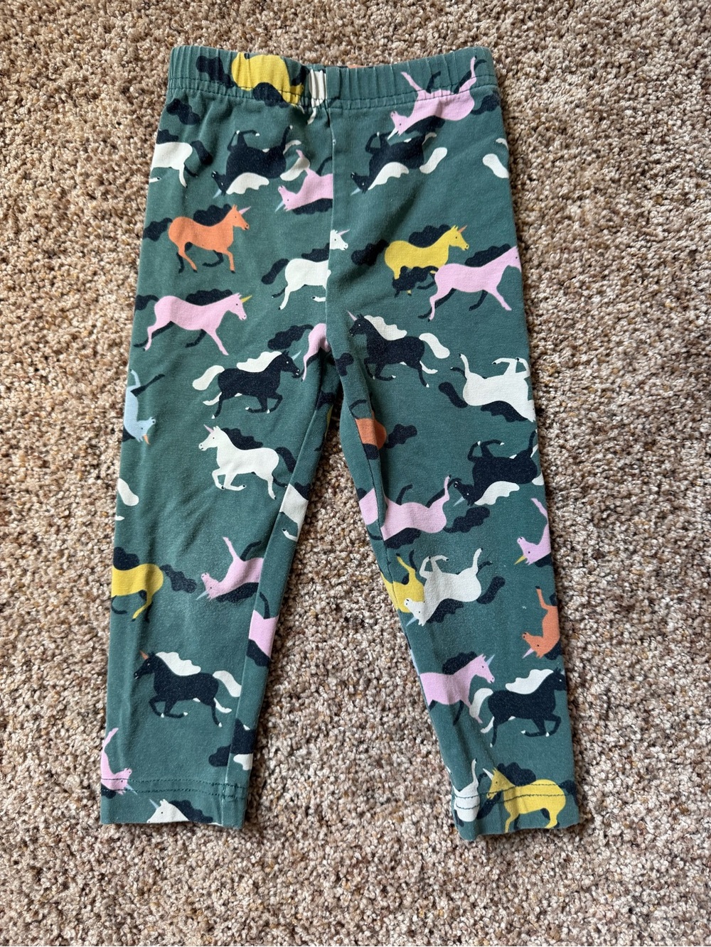 Hanna Andersson Green Leggings with Multicolor Horse Print